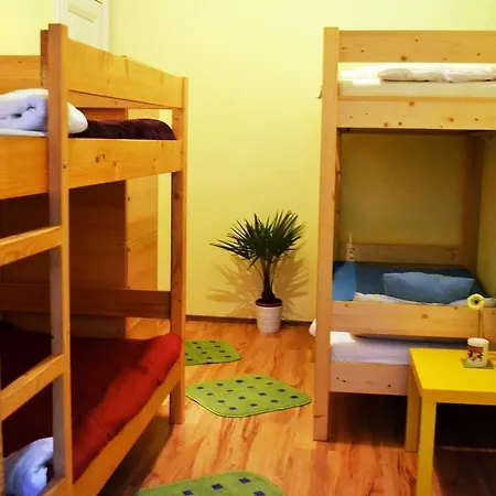 Hostel California *